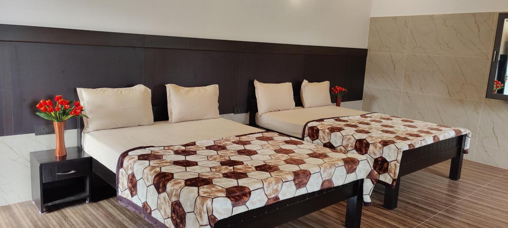 Rr Holiday Homes Kodaikanal Ngoại thất bức ảnh