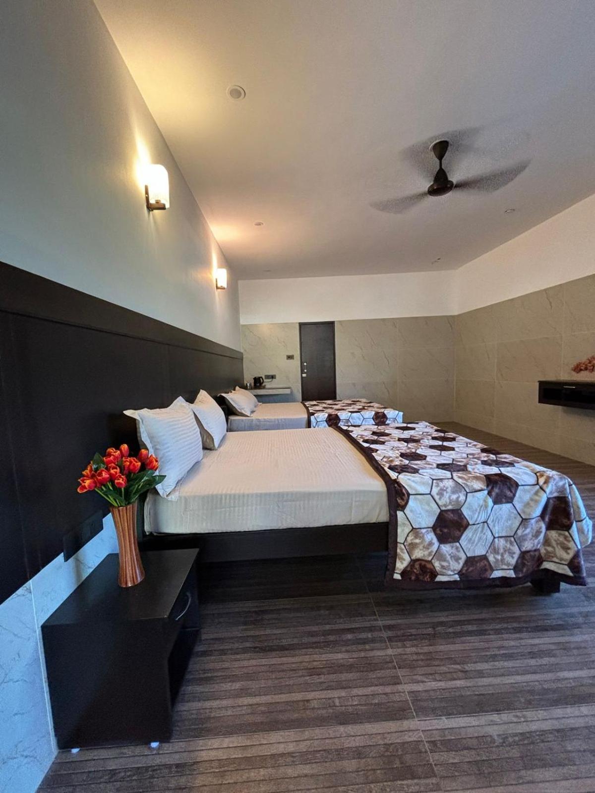 Rr Holiday Homes Kodaikanal Ngoại thất bức ảnh